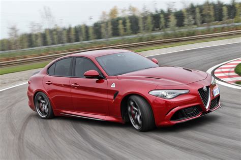 Essai Alfa Romeo Giulia Quadrifoglio Premier Contact Avec Ses 510 Ch