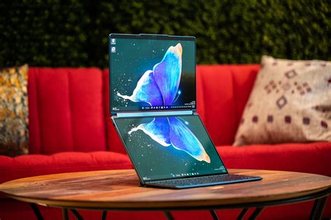 The Verge On Twitter Lenovo’s Dual Screen Laptop Is Remarkable Ueacjk1fiz