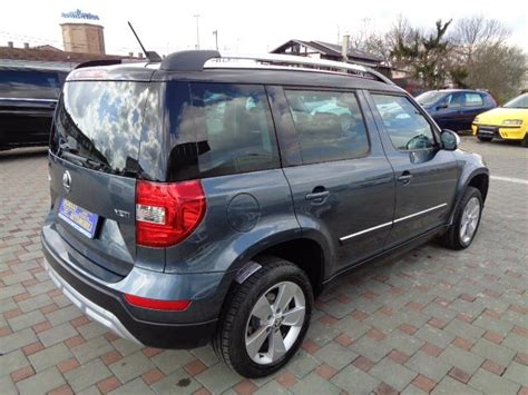 Škoda Yeti 1 6 TDI DSG Navi Xenon R kamera Tempomat Garancija