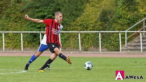 Im Duell Der Kreisliga Absteiger Hoppe Dobisha Lassen Muskeln Spielen