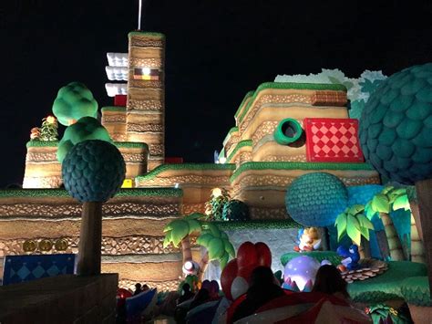 Inside Super Nintendo World: A Holiday Mario Kart Tour Of Universal's ...