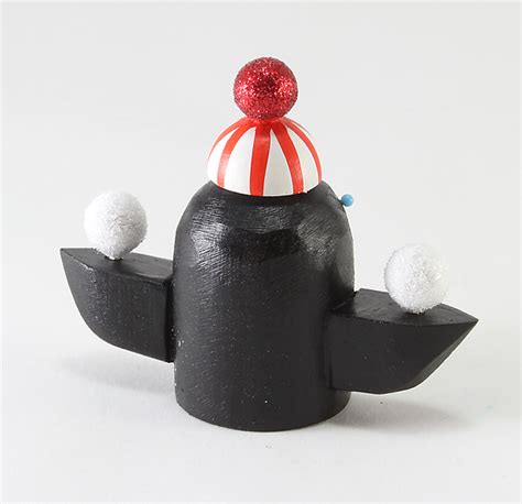 Penguin with Snowballs by Bunny With A Toolbelt (Wood Sculpture ...