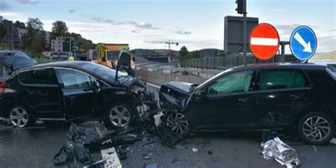 Im Loppertunnel Drei Verletzte Nach Kollision Auf A In Hergiswil Nau Ch