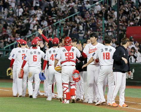 리그 1위 Kia 상대로 위닝시리즈 그러나 이숭용 감독은 아쉬운 감정 전했다 인천에서mhn