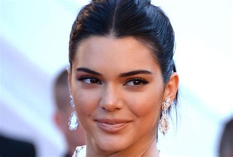 Kendall Jenner Shares Her Top Tips For Perfect Brows | BEAUTY/crew