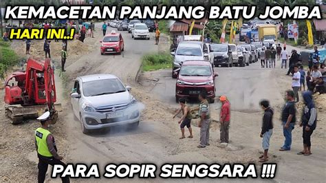 Mobil Seperti Di Hancurkan Dan Tak Berharga Kemacetan Panjang Hari