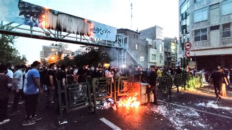 Unveiled And Furious How Irans Women Led Protests Cut To The Heart Of