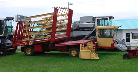 Zacs Tractors New Holland Bale Wagon