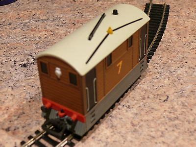 Hornby Oo Gauge R Thomas The Tank Engines Friend Toby The Tram