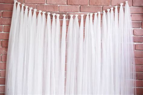 Creating a tulle wedding backdrop – Artofit