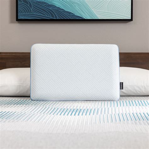 BEAUTYREST, THERMAGEL DELUXE MEMORY FOAM KING PILLOW, 32"x 16"x 5.5" | Wayfair