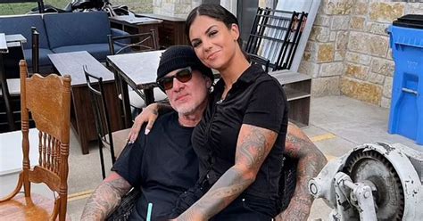 Pregnant Bonnie Rotten Files For Divorce From Jesse James Again Amid