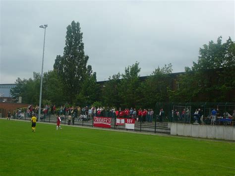 Berlin Sportplatz Neuendorfer Straße sportandtravel de