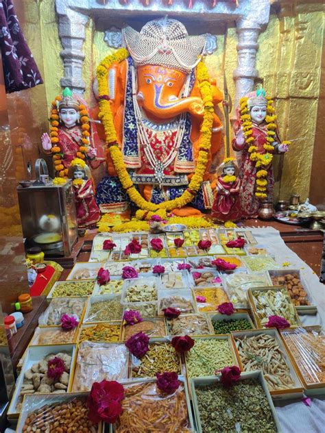 Lord Ganesha Decorated भगवान गणेश का किया शृंगार Dewas News