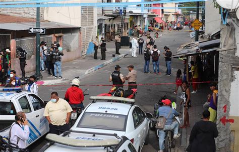 Cinco Muertos Ocho Heridos Y Dos Sicarios Detenidos En Guayaquil Y