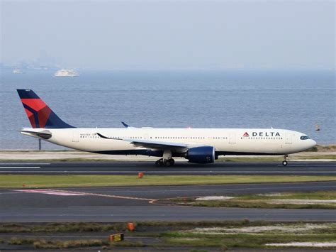 デルタ航空 Airbus A330 900 N407DX 羽田空港 航空フォト by White Pelicanさん 撮影2023年05月10日