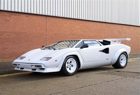 Lamborghini Countach White