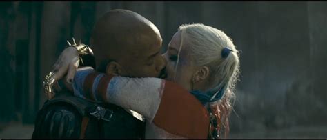 Suicide Squad Leak Reveals Margot Robbie Kissing Will Smith In Deleted ...