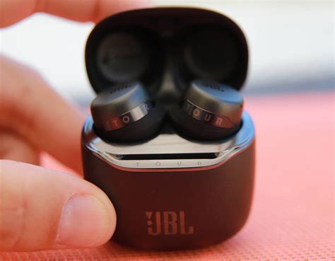 Test Jbl Tour Pro Plus Notre Avis Complet Casques Et Couteurs