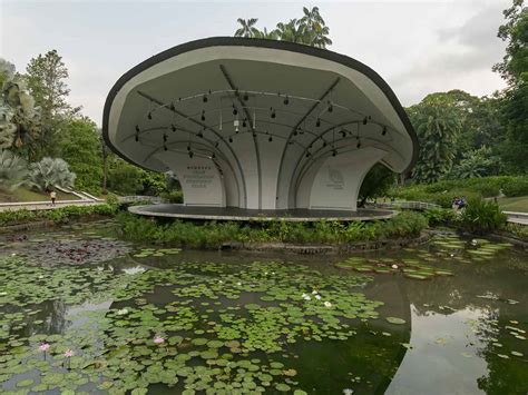 A Colourful Walk Around the Singapore Botanic Gardens, Singapore