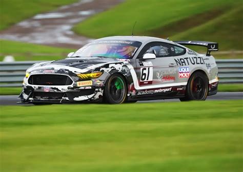 Academy Motorsport Wins British Gt Championship On Forgeline Gs R Wheels