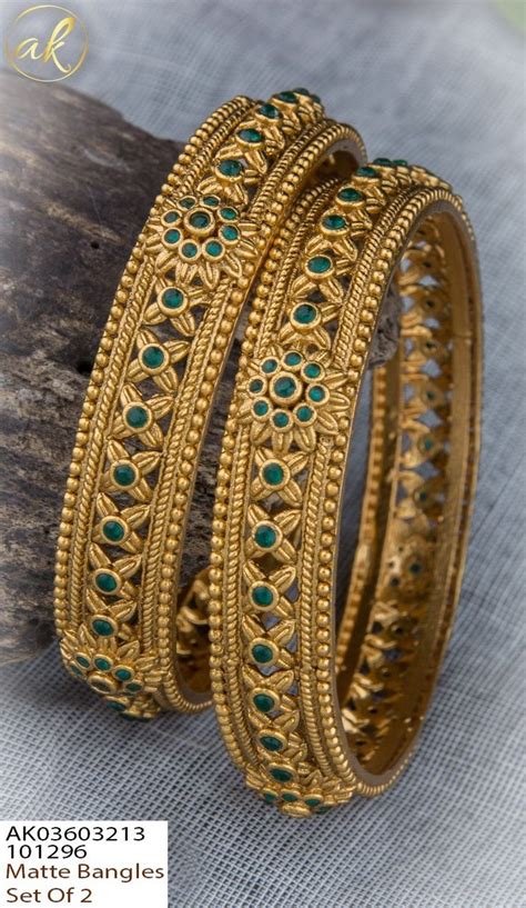 Pin By Sarada On Gold Jewellery Design Necklaces Gold Bangles Design