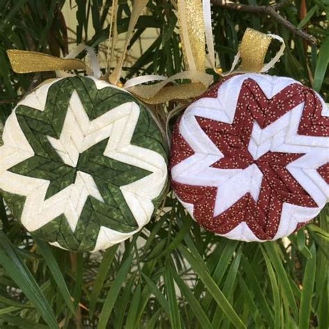 No Sew Folded Fabric Pinwheel Ornament Pattern Craftsy Fabric