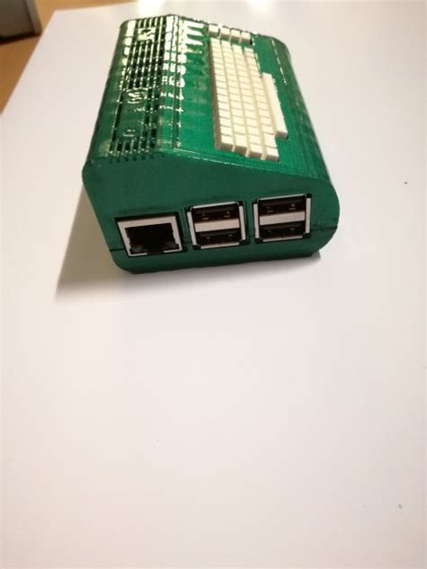 Cool Raspberry pi Commodore C64 case with working power LED - Raspberry Pi Forums