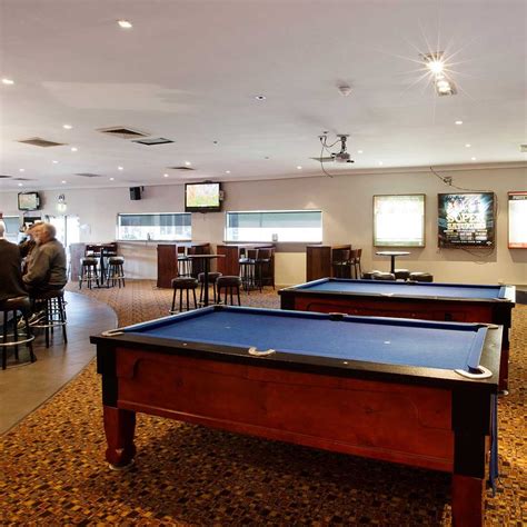 Bar — The Four Mile Creek Hotel Strathpine Qld