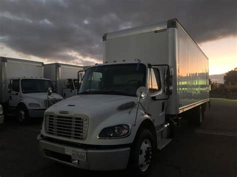 2019 Freightliner M2 106 For Sale 26 Box Non Cdl 885275