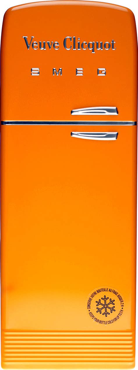 Veuve Clicquot Brut Champagner Fridge X Smeg