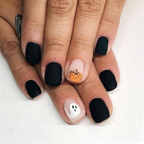 25 Chic Spooky Halloween Nail Ideas The Unlikely Hostess