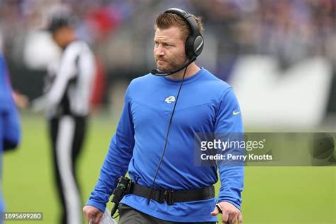 Los Angeles Rams head coach Sean McVay stands on the sideline during ...