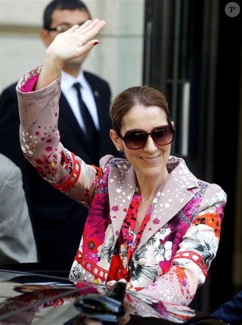 Photo La Diva Céline Dion Quitte Lhôtel Royal Monceau à Paris Le