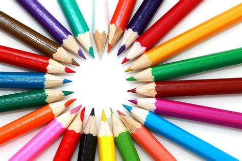 Les Crayons De Couleurs