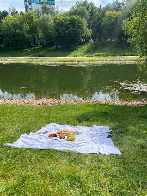 Picnic | Sunny days, Picnic, Nature