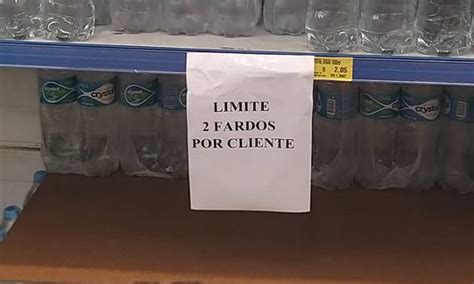 Supermercados de Niterói já registram falta de água mineral por crise