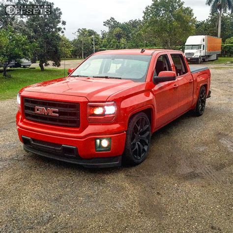 2015 Gmc Sierra 1500 With 24x10 27 Oe Performance 150 And 29535r24 Landsail 112v Xl And Lowered