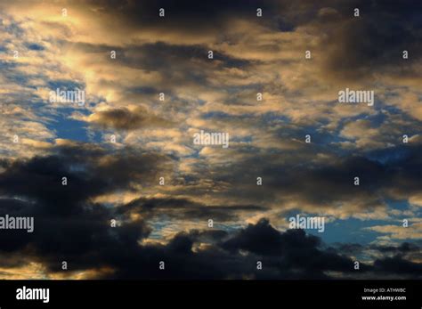 Evening Sky & Clouds Stock Photo - Alamy