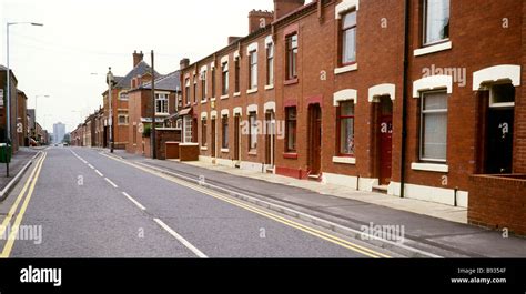 UK England Lancashire Oldham terraced houses Stock Photo - Alamy