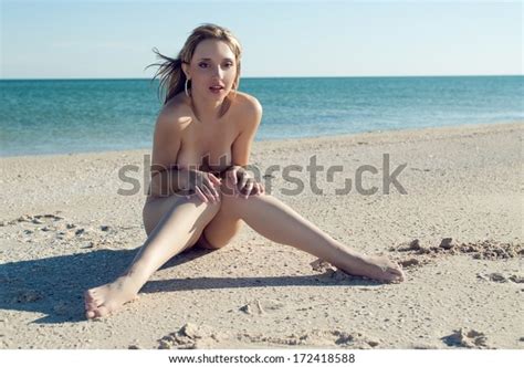 Beautiful Sexy Blonde Girl Posing Naked Stock Photo 172418588 Shutterstock
