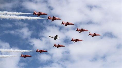 In Pictures Farnborough Airshow Through The Years BBC News