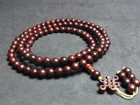 Tibetan Rosewood Mala With Endlesslknot