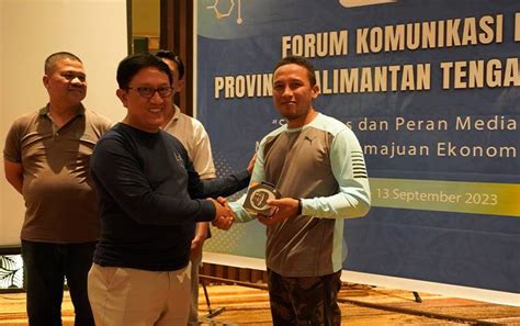 Jurnalis Borneonews Raih Juara Di Dua Lomba Jurnalistik Bank Indonesia