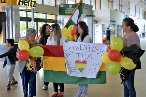 Llegan 12 Bolivianos Sanos Y Salvos Que Fueron Evacuados Desde Israel