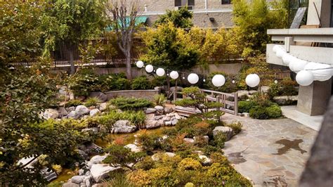 Discovering Little Tokyo, Los Angeles: Japanese Garden - Community ...