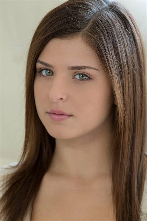 Online Crop Hd Wallpaper Women Pornstar Brunette Long Hair Leah Gotti Green Eyes