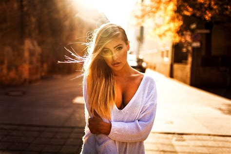 Wallpaper Face Sunlight Women Model Blonde Long Hair Cleavage