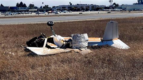 Mueren Dos Personas En Un Choque 2 Avionetas En California