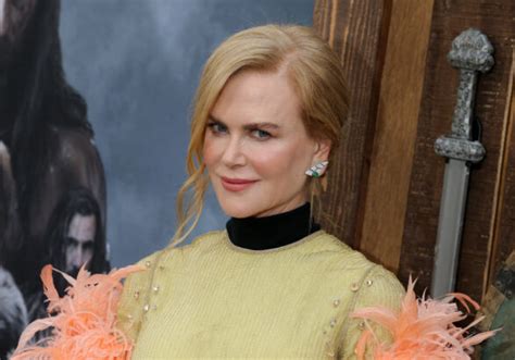 Nicole Kidman Ne Jure Que Par Cette Paire De Baskets Blanches Ultra